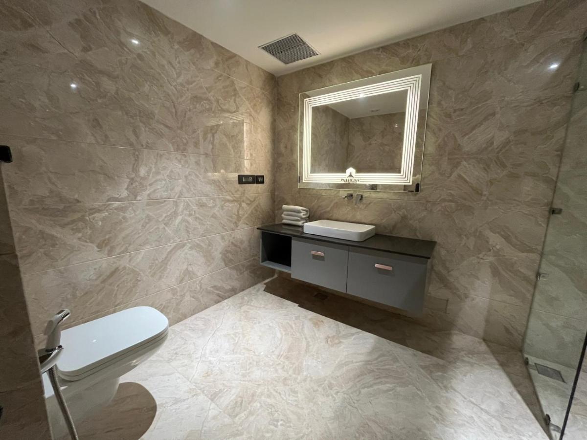 Dayal Gateway Hotel Lakhnau Kültér fotó