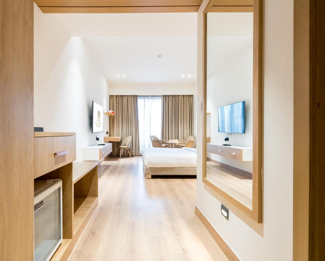 Dayal Gateway Hotel Lakhnau Kültér fotó