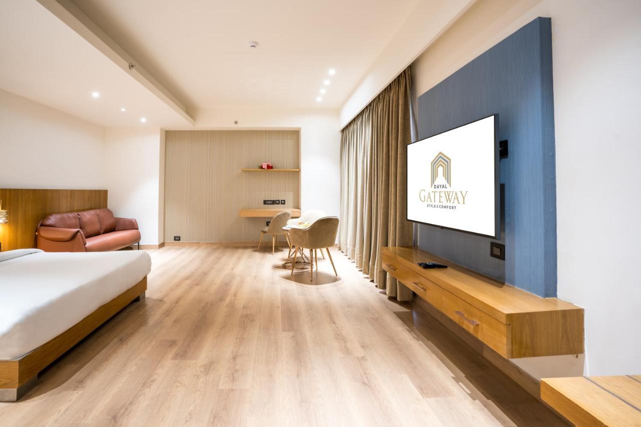 Dayal Gateway Hotel Lakhnau Kültér fotó
