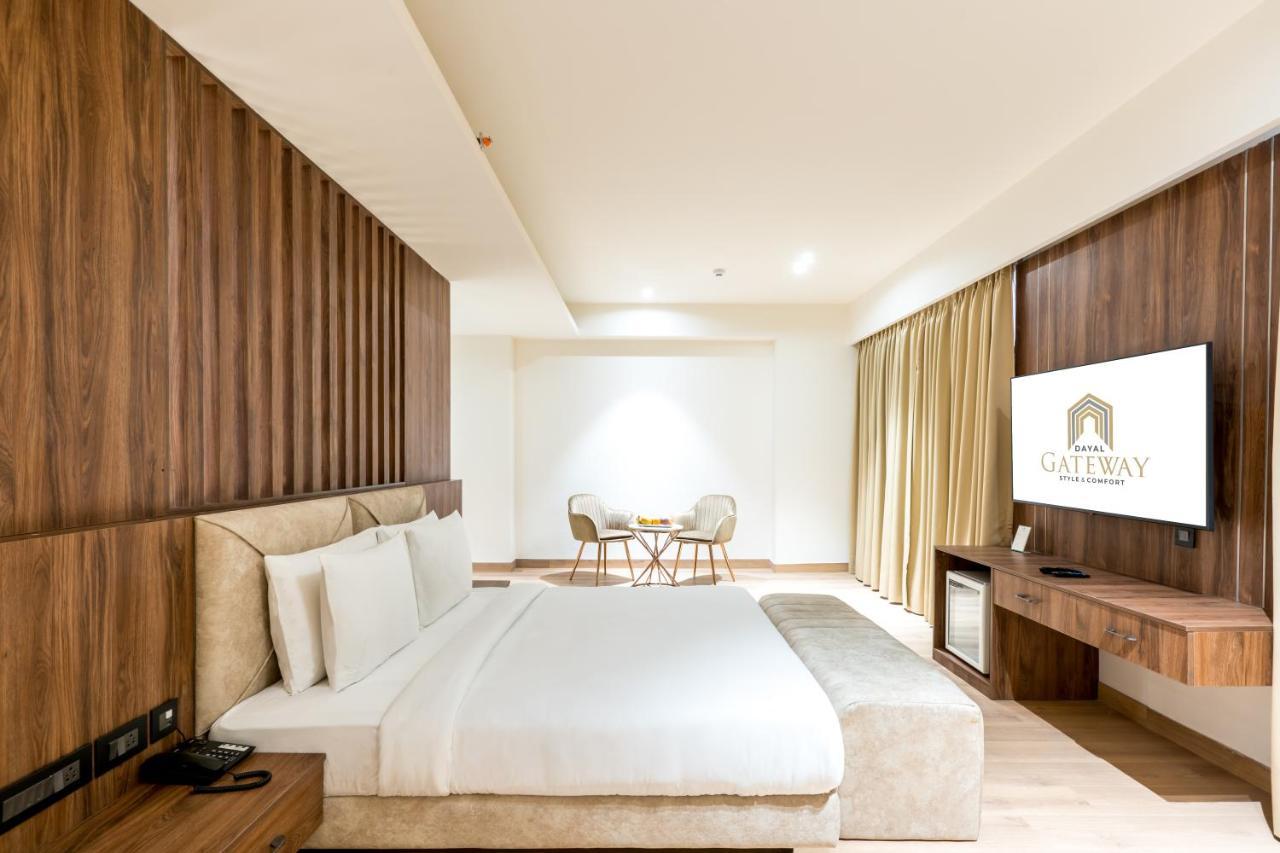 Dayal Gateway Hotel Lakhnau Kültér fotó